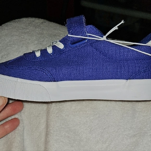 US Sports Kid Violet Blue White Slip-on Velcro Strap Stretchy Lace Sneakers Sz1 - Picture 8 of 8